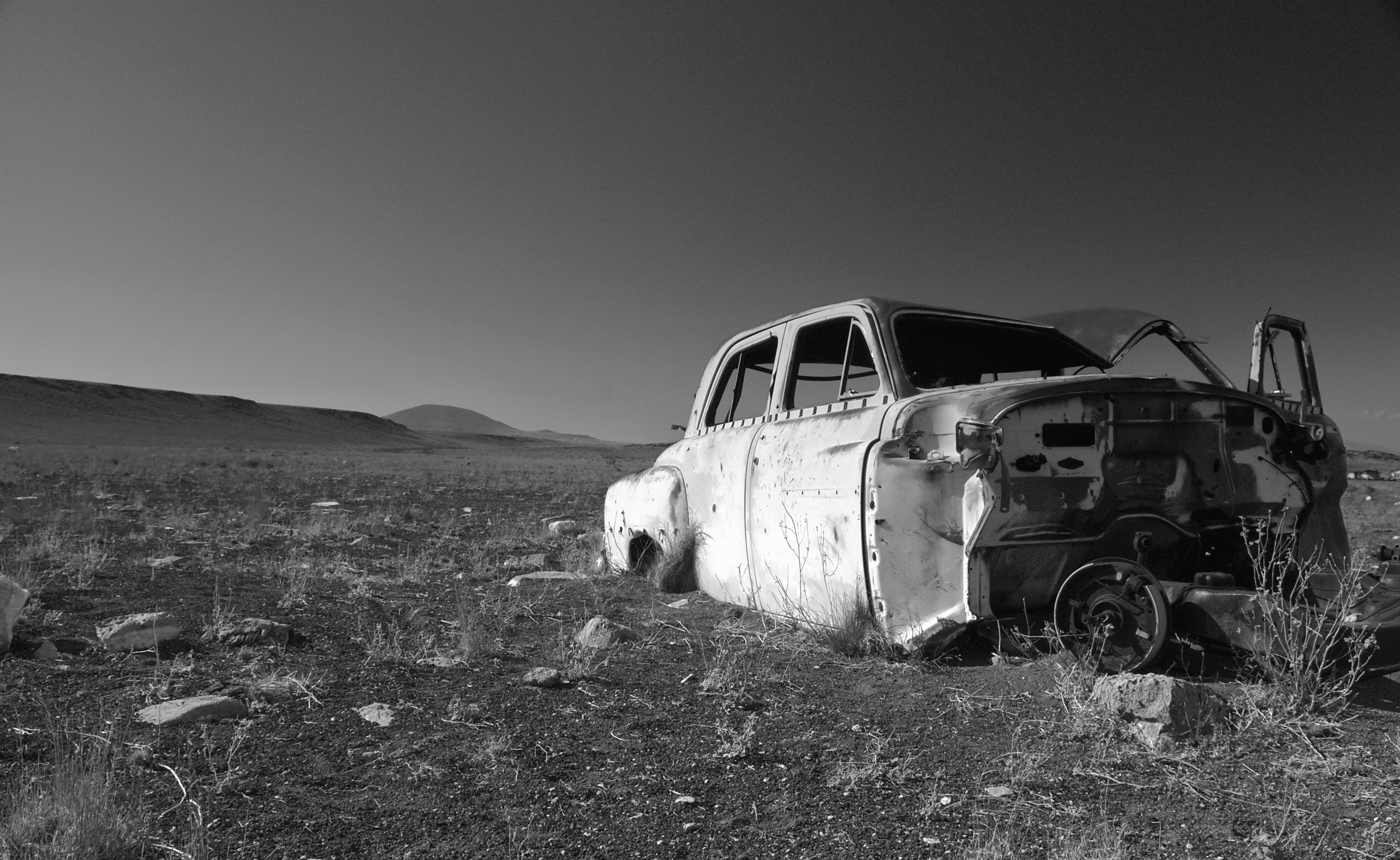 abandoned car